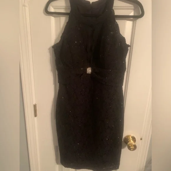 green emerald velvet dress Wrap Dress (Black) Cruise, Formal, Black-Tie, Ball, Prom, Wedding Gues   Redcarpetdresses.co.uk
